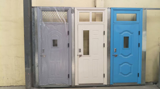 米脂学校教室门