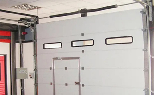 米脂工业提升门的安装方法