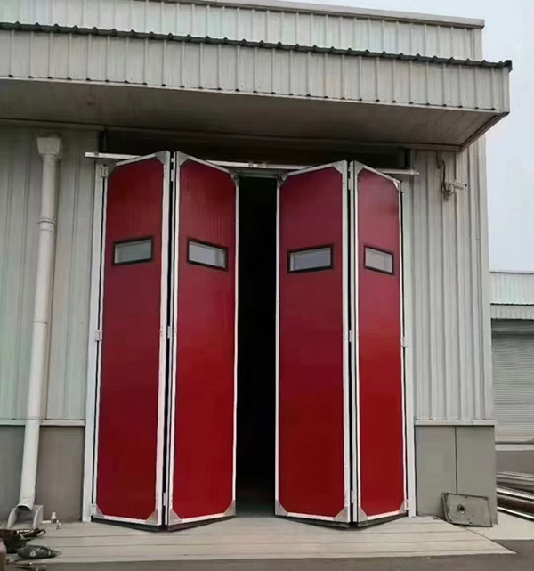 米脂工业折叠门在大型装配车间出入口的应用实例