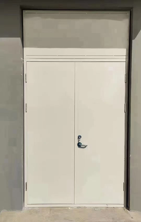 展览馆项目完成大跨度米脂防火门安装